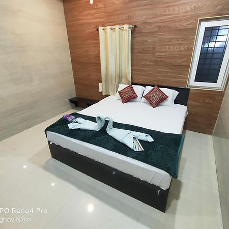 Mādhavaram Kamala Sadana Lodge מראה חיצוני תמונה